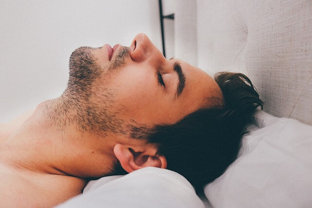Waarom snurken mannen